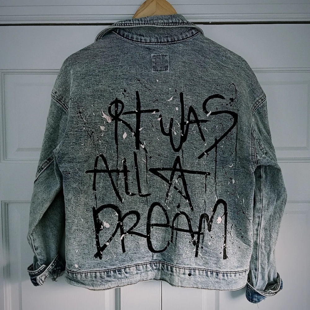 TARGET WILD FABLE HAND PAINTED GRAFFITI BLUE DENIM OVERSIZED JACKET SIZE X SMALL